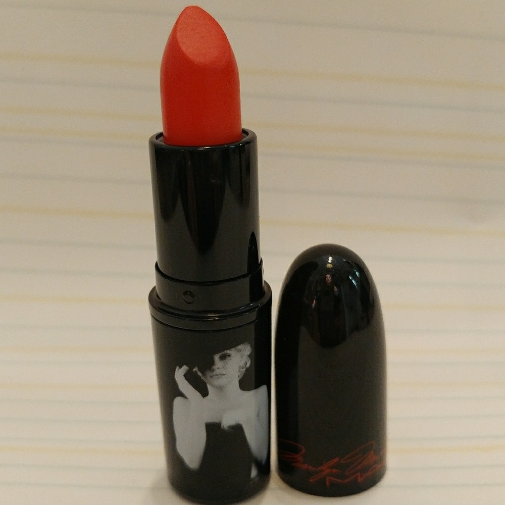 LE Mac Marilyn Monroe Lipstick